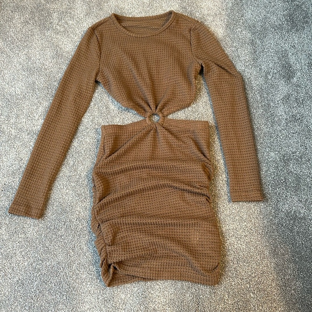 Brown long sleeve dress